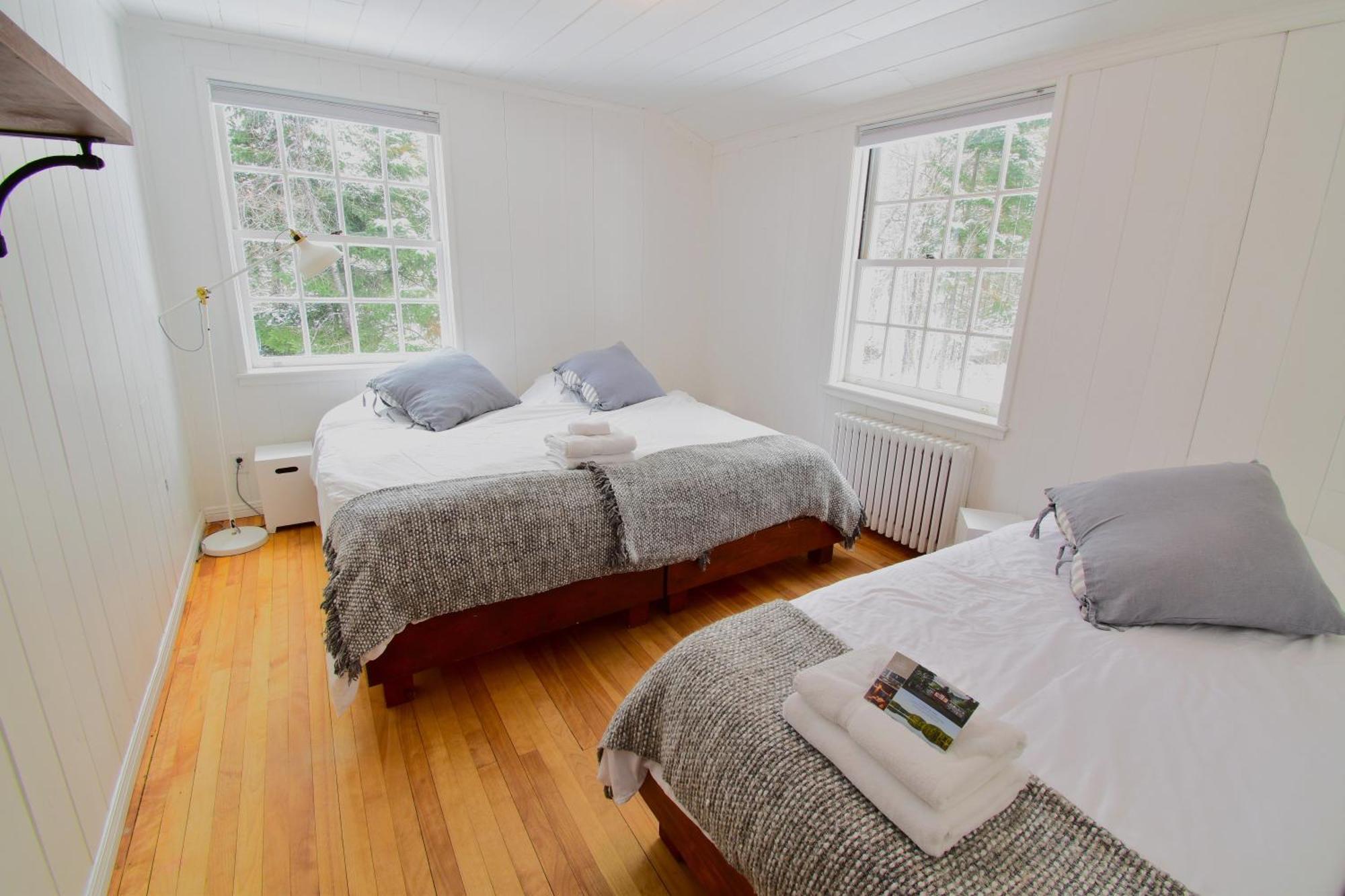 Le Partage Lodge: Destination Plein Air Et Sociale Val-Morin エクステリア 写真