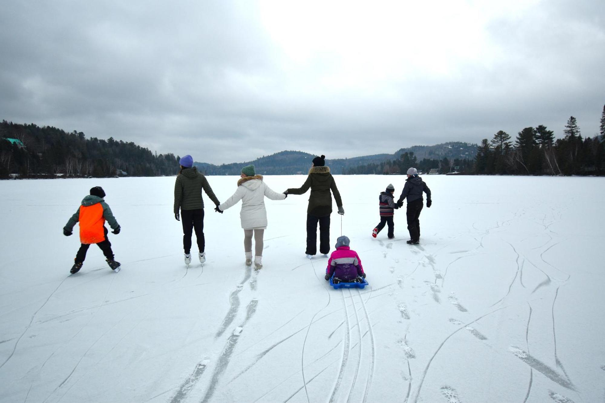 Le Partage Lodge: Destination Plein Air Et Sociale Val-Morin エクステリア 写真